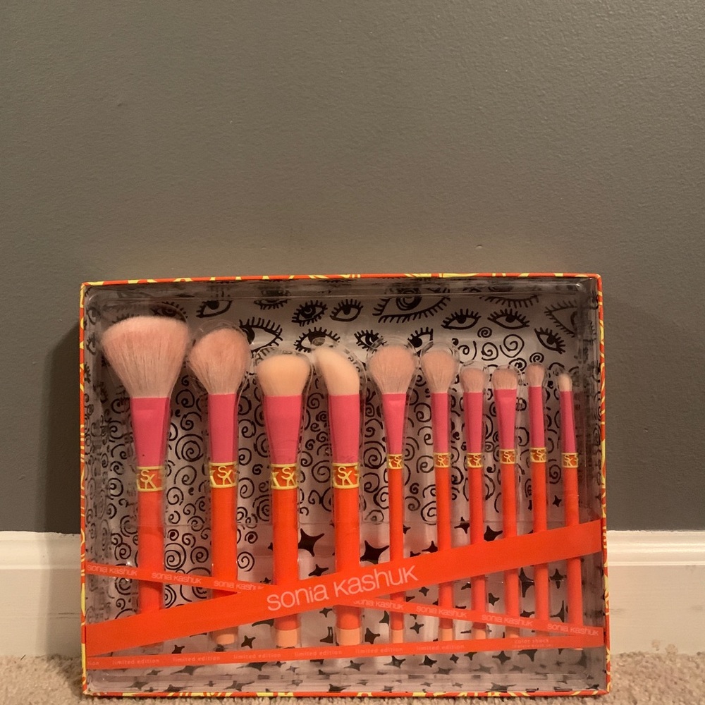 Sonia kashuk limited addition makeup brushes